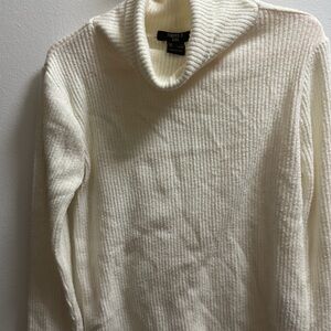 7 various Sweaters + 1 pair of pants - excellent condition- size small/8